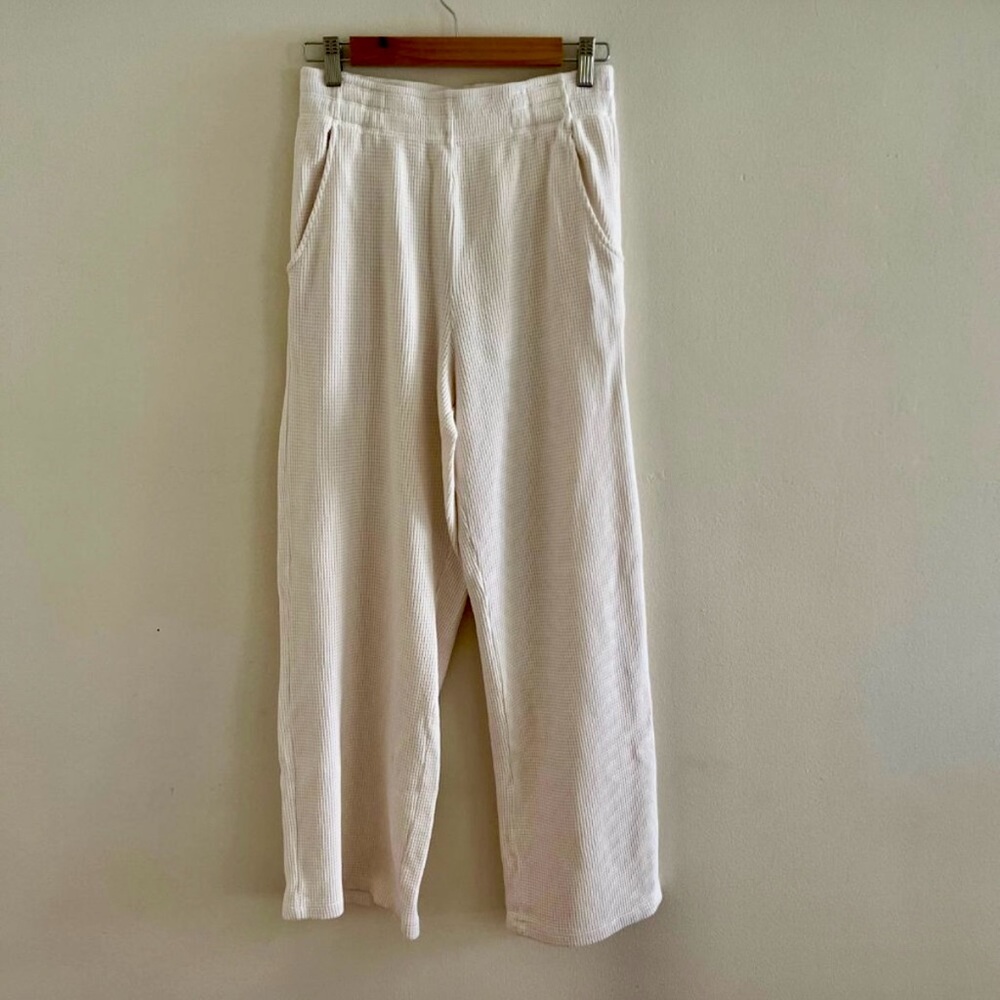 Electric & Rose Kate Thermal Sweatshirt and Tanner Pants Set - Picture 7 of 9